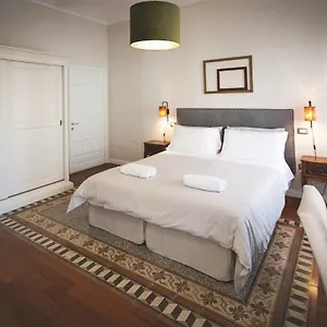 Maison d'hôtes Piazza Duomo Deluxe, Cecina (Livorno)