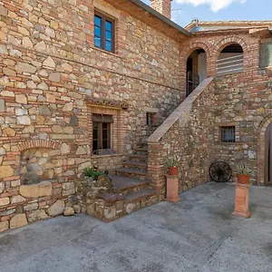 Maison d'hôtes Casa Vecchia And Parking, Gambassi Terme